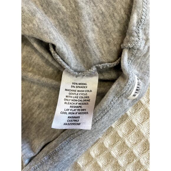 Halogen Heather Grey Long Sleeve Relaxed Fit Buttery Soft Classic Tee Medium - Picture 10 of 10